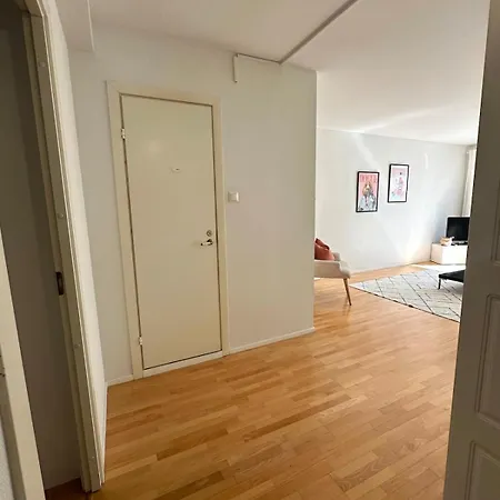 A Cozy Two Bed Near The Riverside 公寓